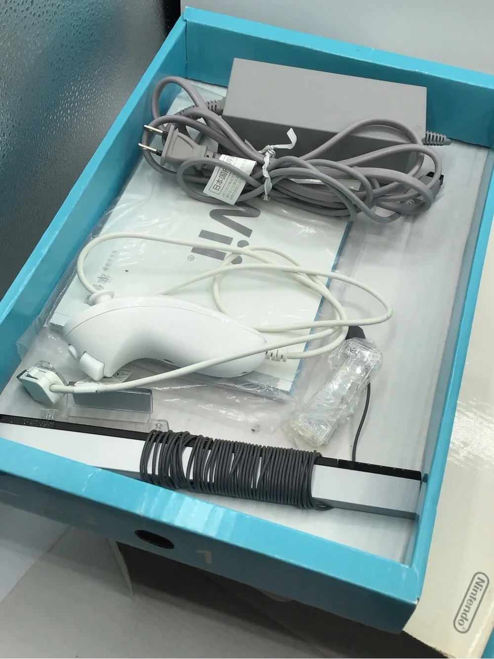 Nintendo Wii Console Rvl 001 White Bundle In Box Untested With Accessories